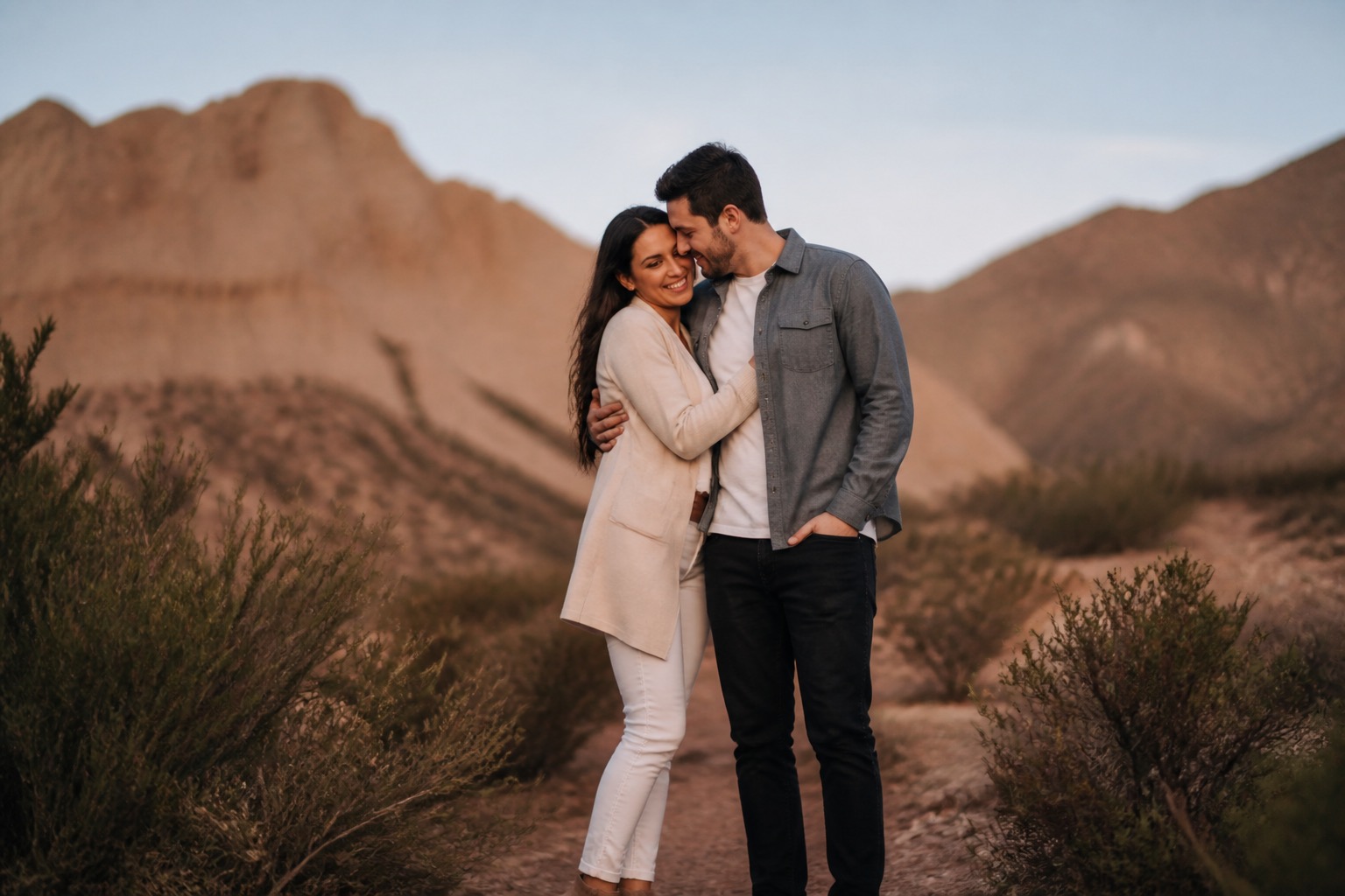 Sesión de pareja al aire libre